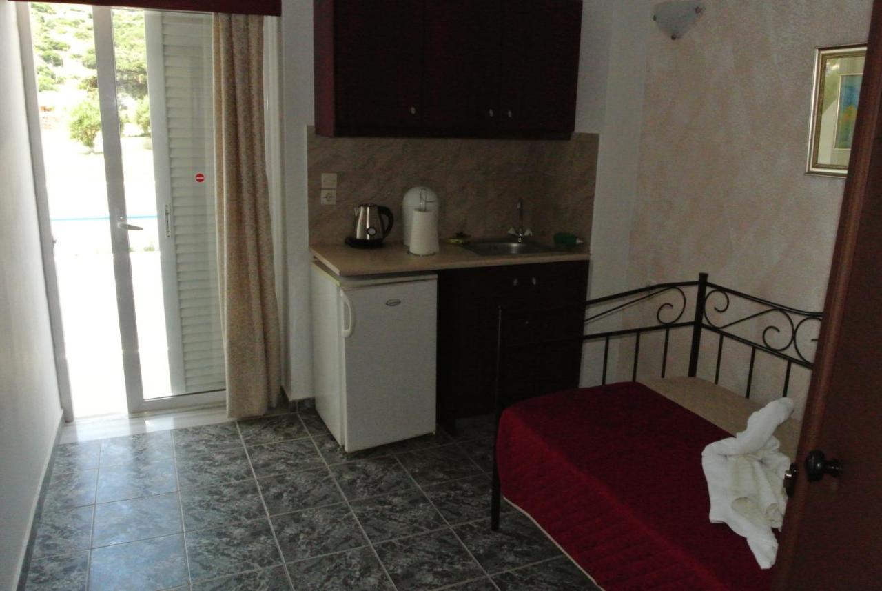 Kokalakis Hotel Кефалос Екстериор снимка