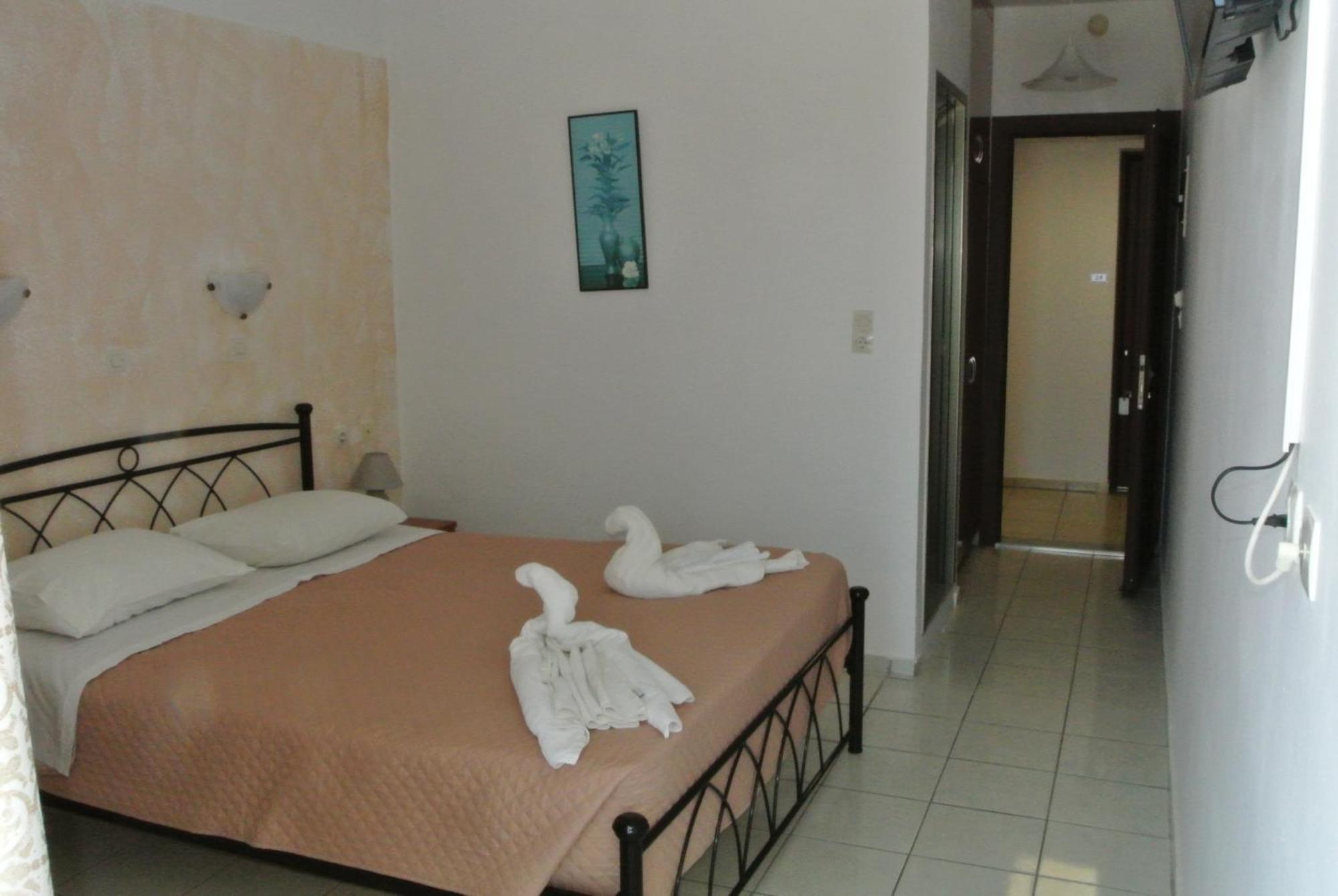 Kokalakis Hotel Кефалос Екстериор снимка