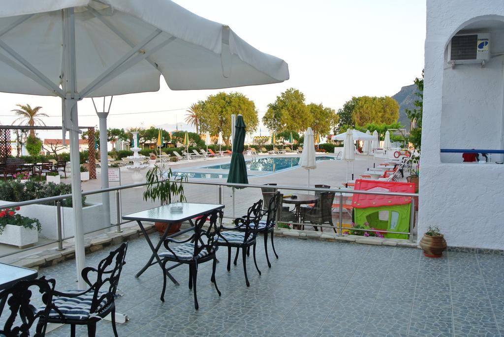Kokalakis Hotel Кефалос Екстериор снимка
